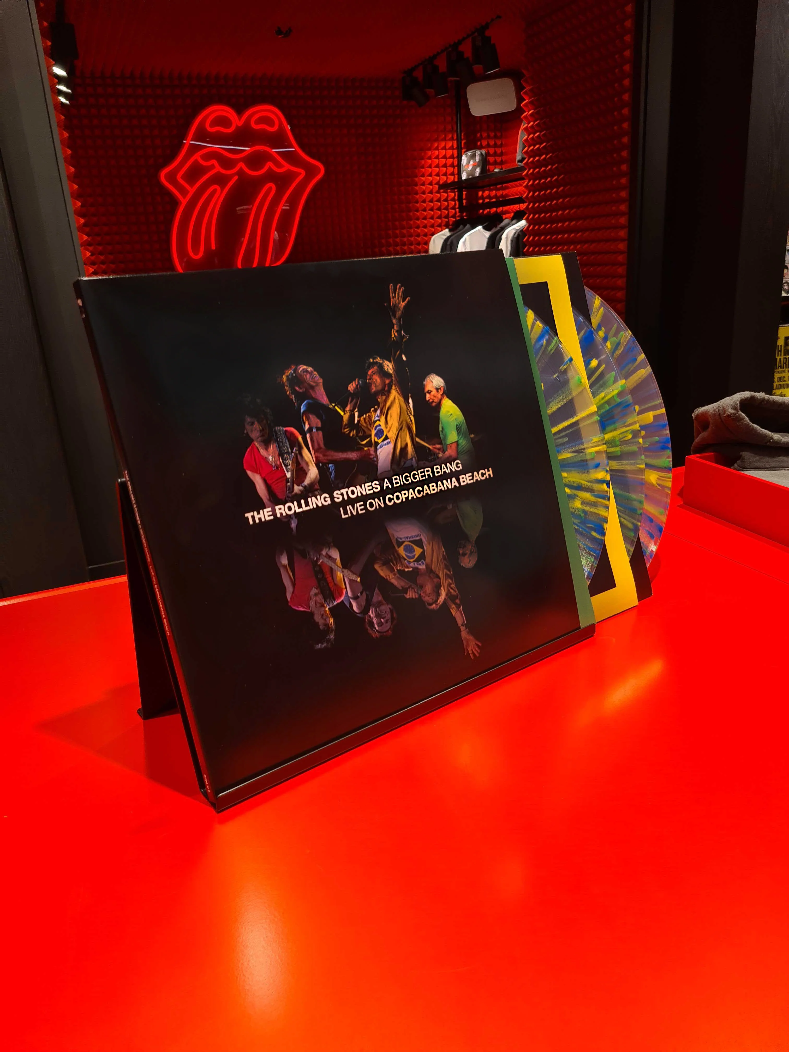 A Bigger Bang 3LP Splatter Vinyl - Image 3