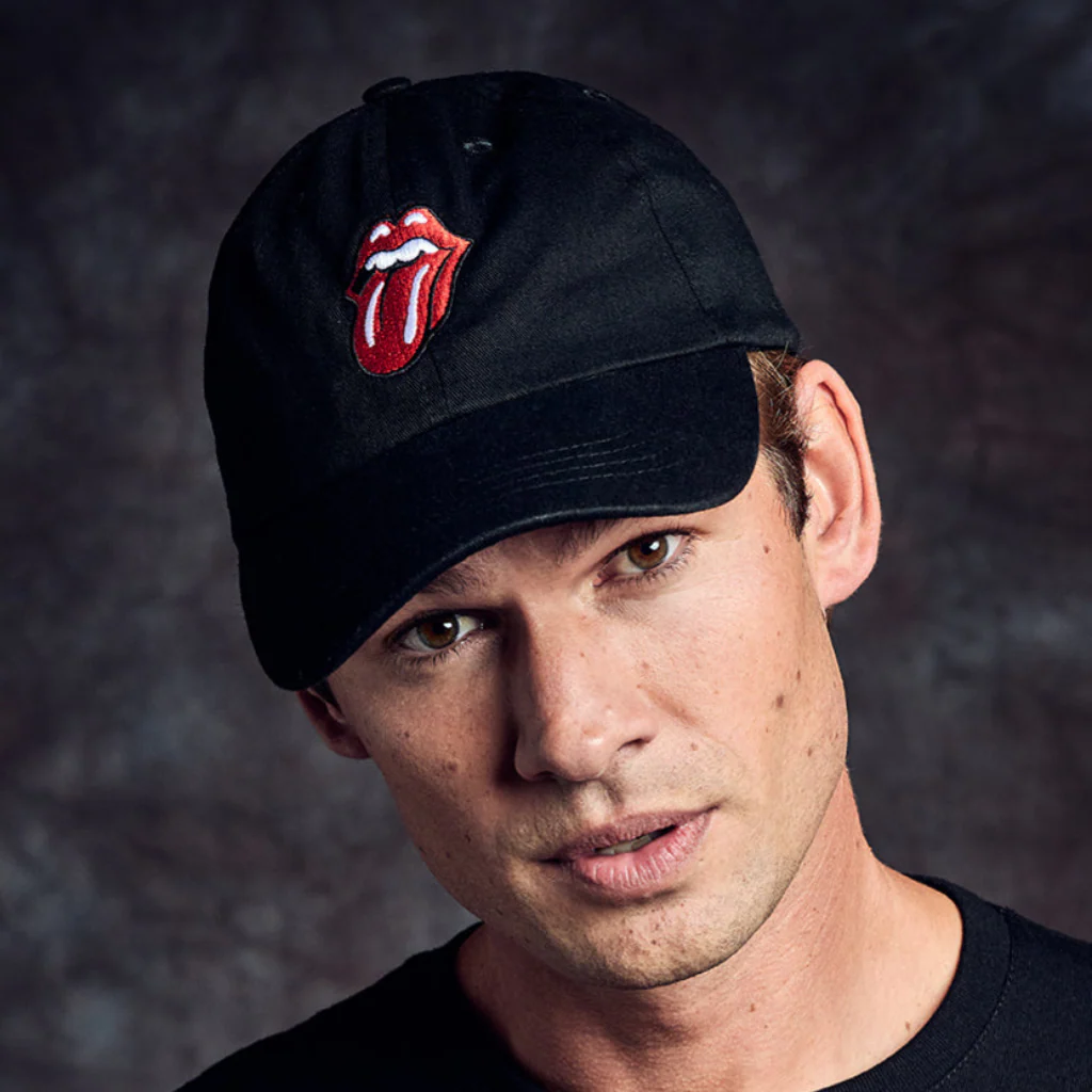 Classic Red Tongue Cap - Image 3