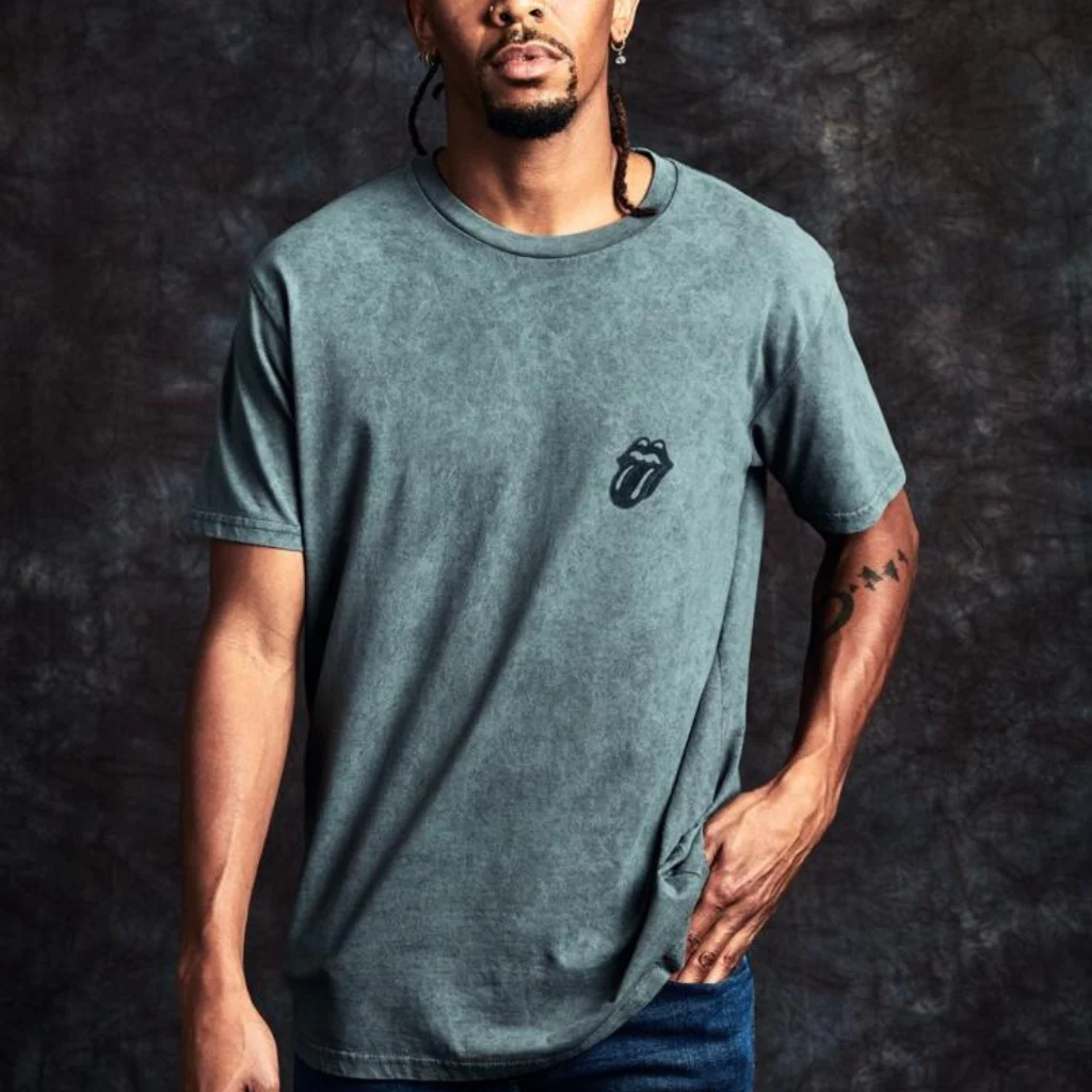 No. 9 Black Tongue & Script T-Shirt