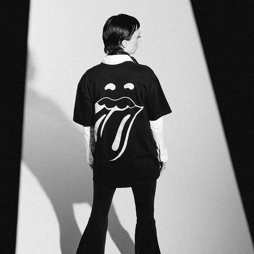 Paint It Black Tongue Outline T-shirt - Image 11