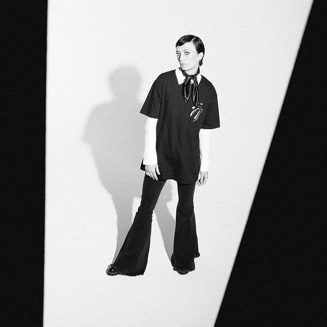 Paint It Black Tongue Outline T-shirt - Image 3