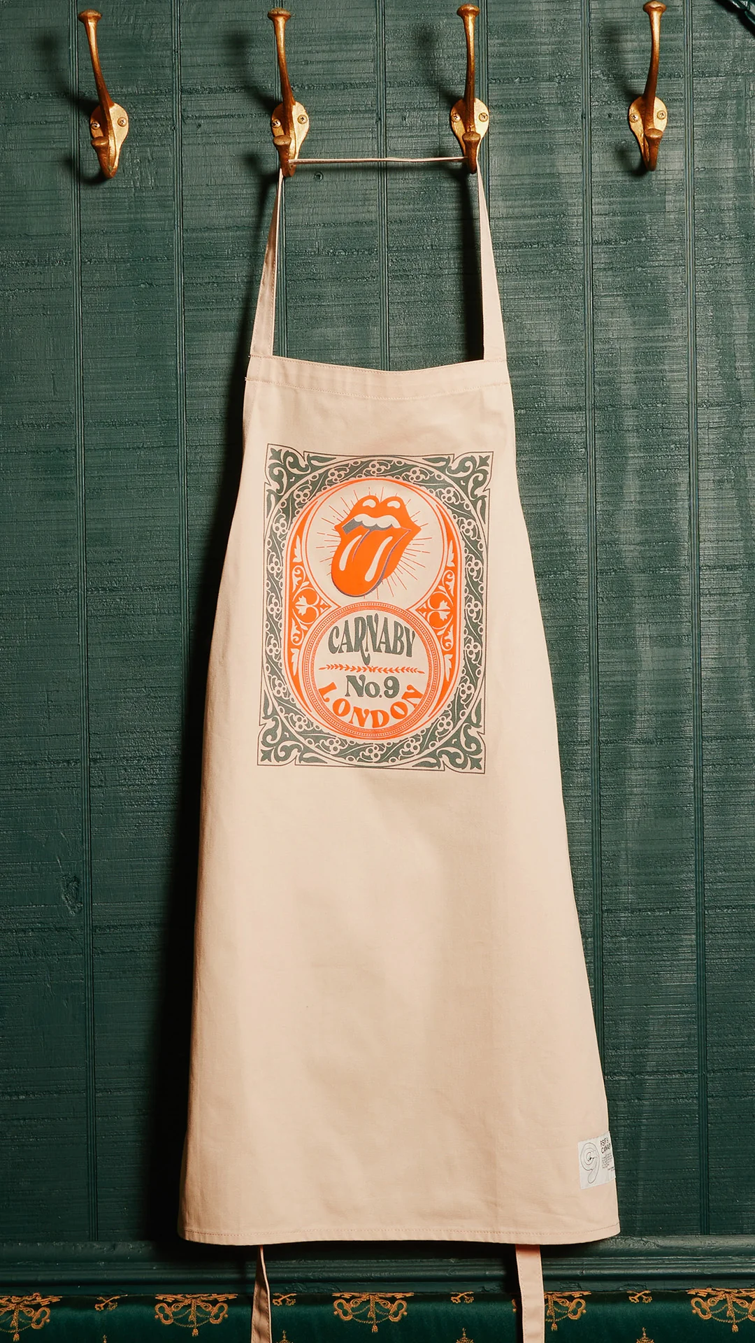 RS No. 9 Apron - Image 2