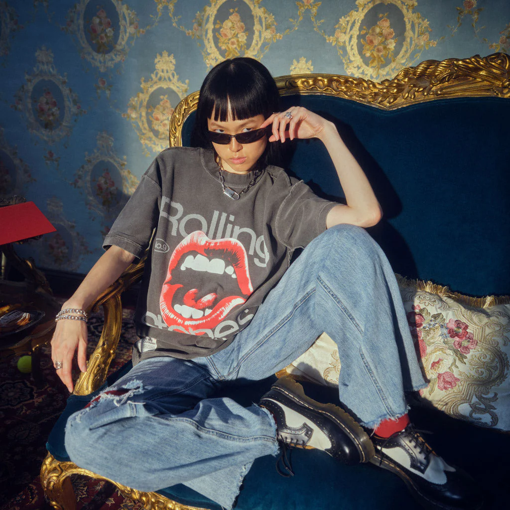 Screaming Stones Inverted T-Shirt - Image 5