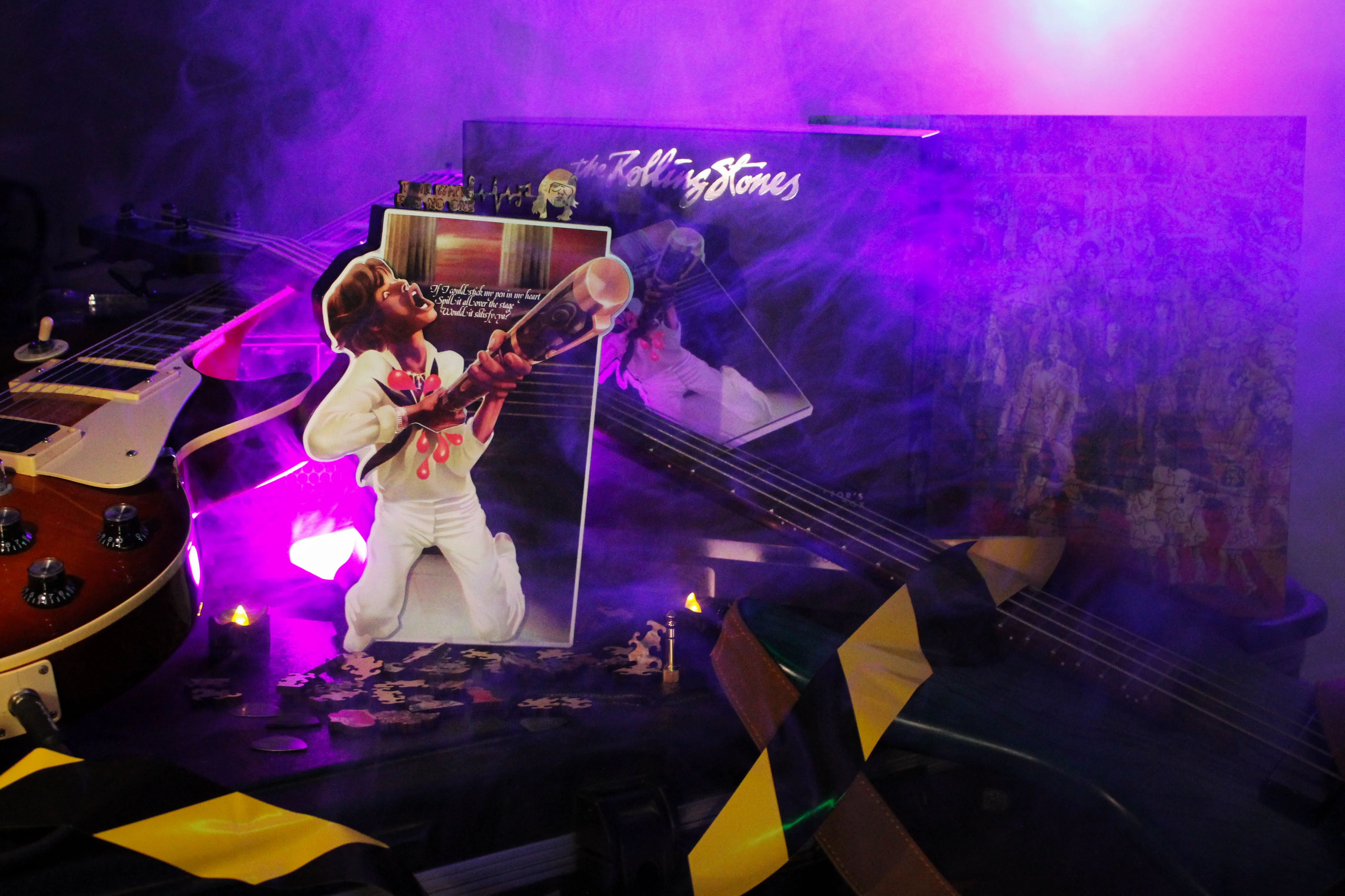 Woodlux x The Rolling Stones - It's Only Rock & Roll Premium Puzzle - Image 5